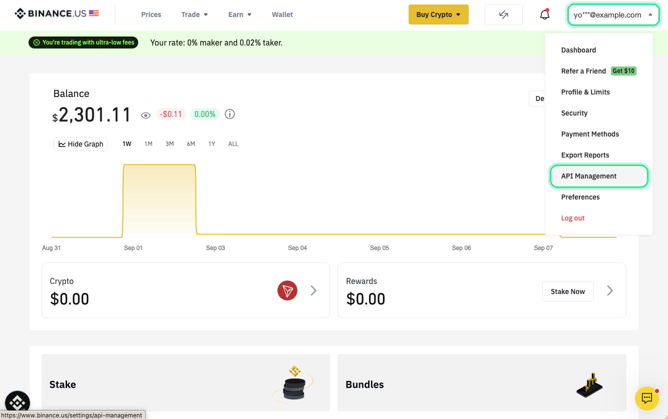 La página de inicio de Binance.US con el menú del correo abierto arriba a la derecha, y API Management en él.